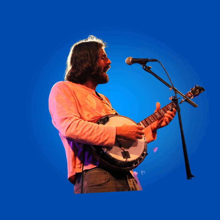 Bendigo Fletcher Fills the Sinclair with Spirit